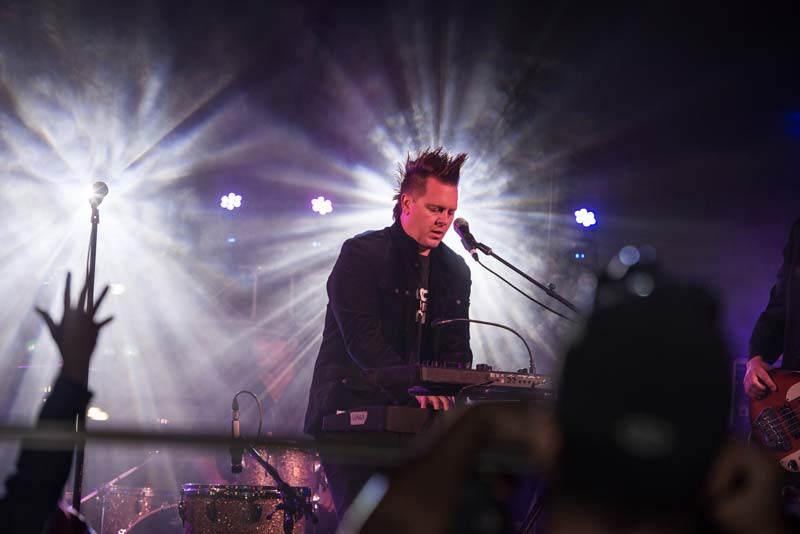 Jeremy_Lights_by_Erin-and-Jake-Photography_web Jeremy_Lights_by_Erin-and-Jake-Photography_web